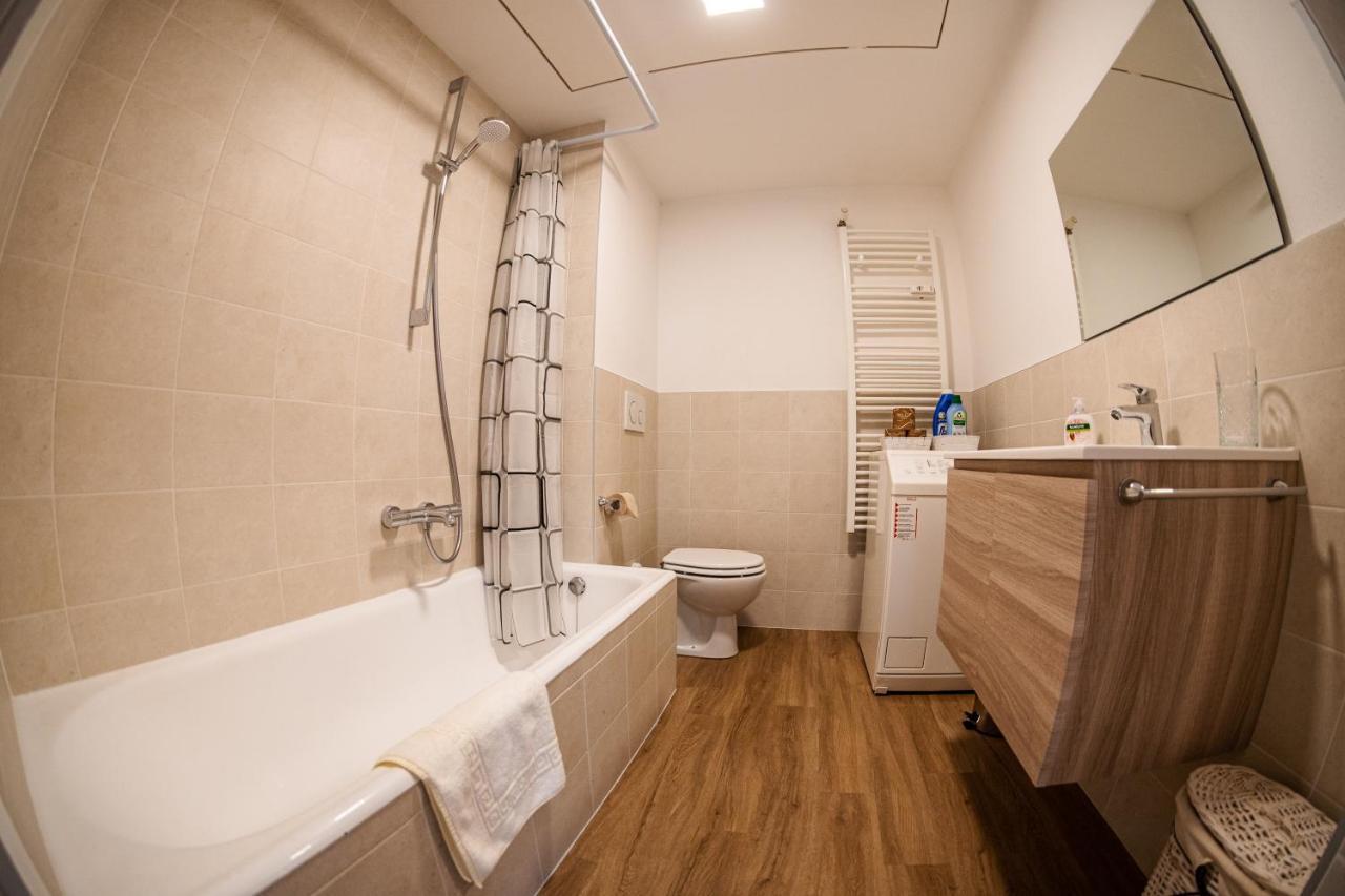 Flow Apartments Winkel Studio Merano Eksteriør bilde